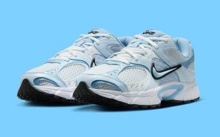 The Women's Nike V5 RNR 'Psychic Blue' Releases Soon