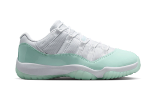Air Jordan 11 Low "Igloo"