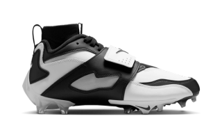 Nike Diamond Turf '93 Football Cleats